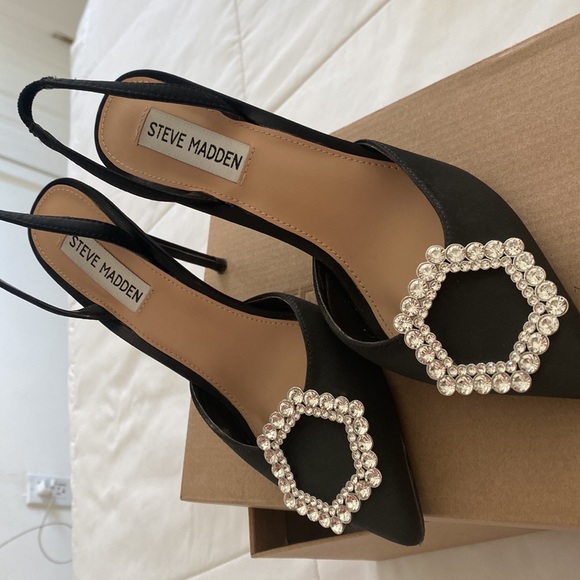 BLACK Steve Madden Heels - Picture 9 of 9